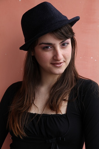Юлия Колова 