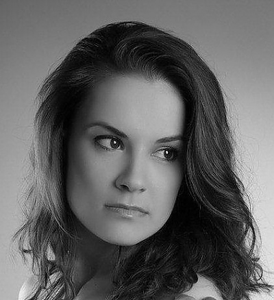 Ивелина Попова