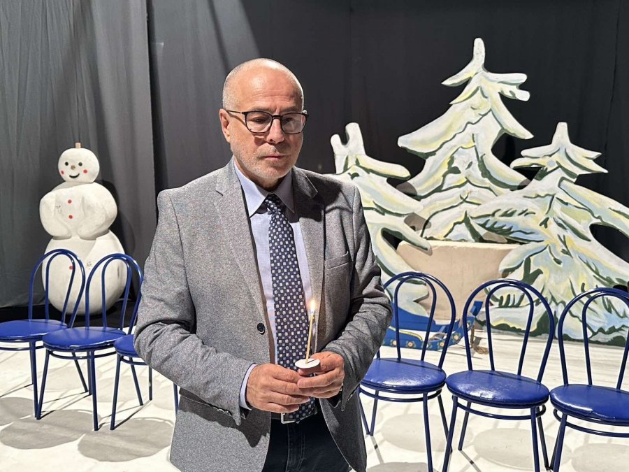 Владлен Александров:„Театърът се нуждае от промяна. Има нужда от нова атмосфера.\